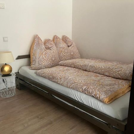 Helle & Ruhige Wohnung In Новый-Ульм Экстерьер фото